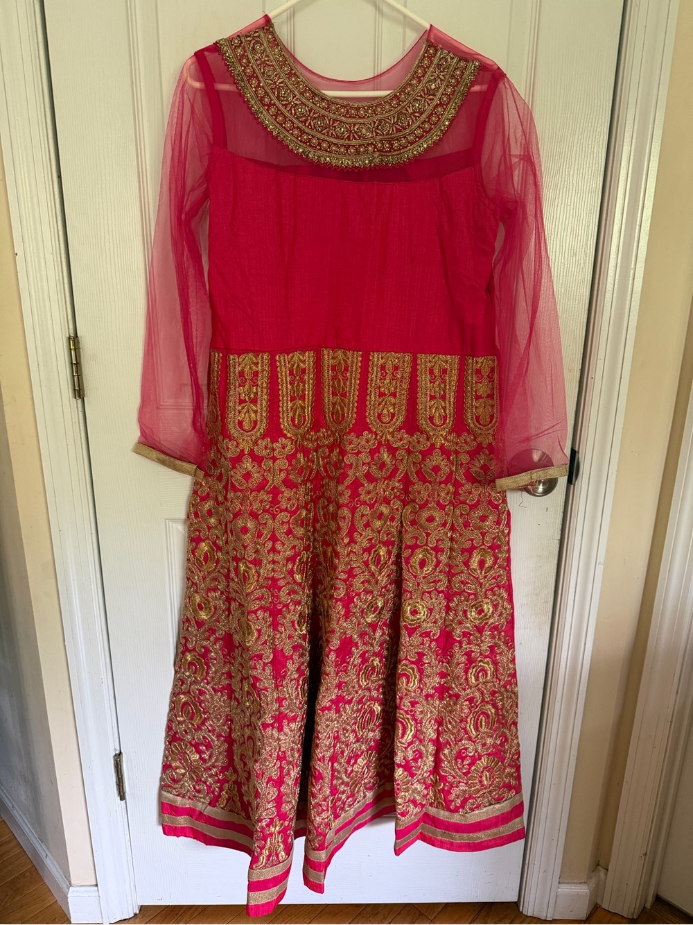 Womens Fuchsia Pink Embroidered kurti set